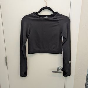 Long sleeve workout crop top